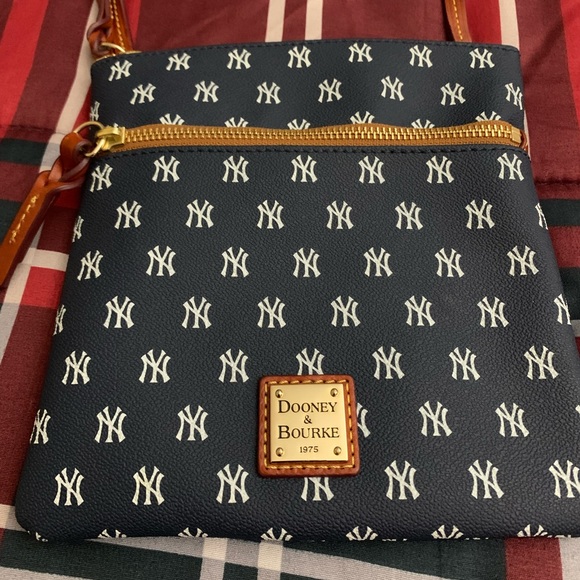 Dooney & Bourke Bags Dooney Bourke New York Yankees Crossbody Bag